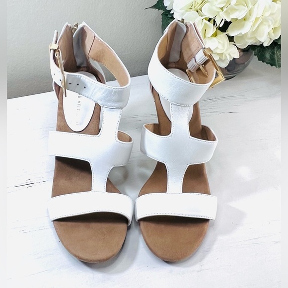 Adrienne Vittadini T-strap Sandal, Wooden Heel, Color White, Size 7.5 - Picture 3 of 10